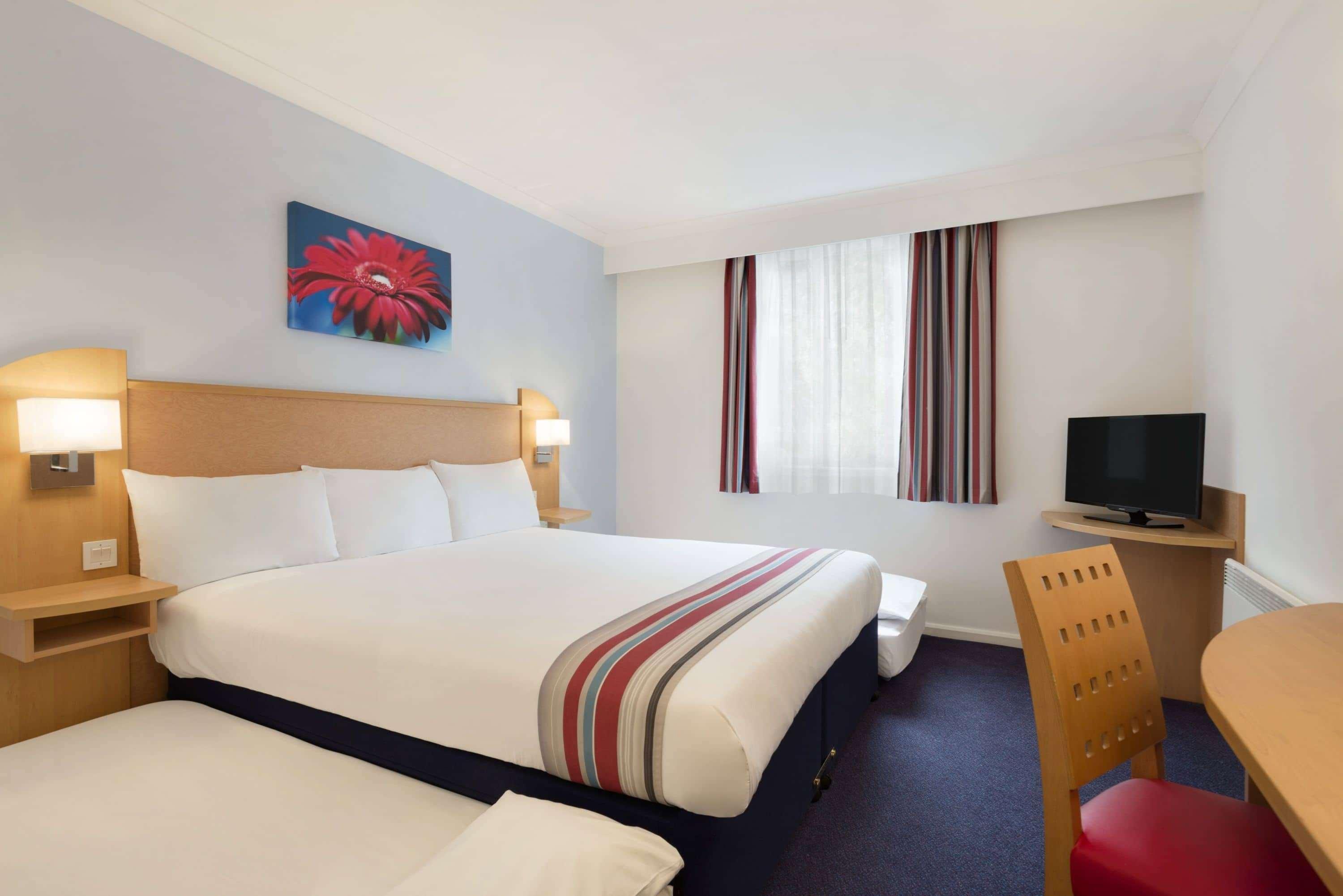Ramada Wakefield Hotel Eksteriør billede