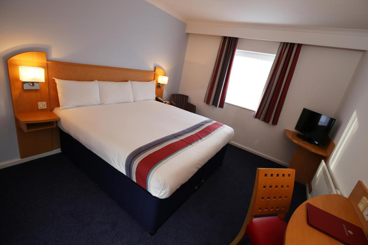 Ramada Wakefield Hotel Eksteriør billede