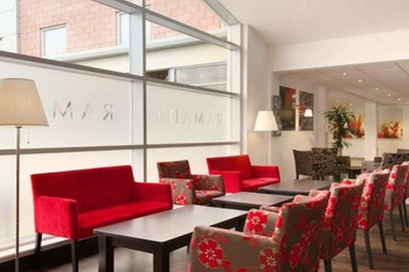 Ramada Wakefield Hotel Eksteriør billede